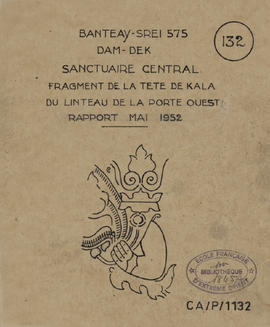Bantay Srei 575 - tour centrale, porte O, linteau: fragt tête de Kala (Détails).