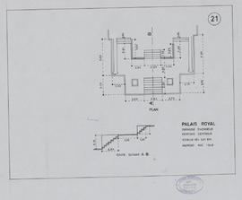 Palais Royal - terrasse d'honneur: perrons centraux (Coupe, Plan).