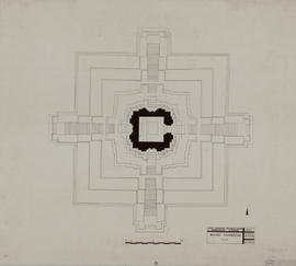 Baksei Chamkrong - tour centrale et pyramide (Plan).